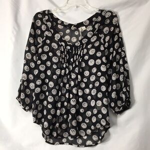 Lauren Conrad Women’s Black Floral Blouse Size S Like-New Condition